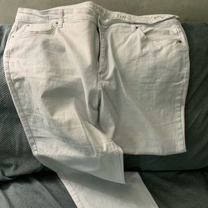 Jones New York white straight leg jeans